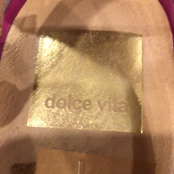 Fuchsia Dolce Vita Heels with peekaboo high heel. Suede. 9.5 - Picture 4 of 8